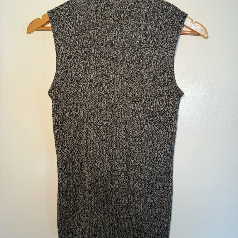 Dana Buchman Black and Gray Tank Top